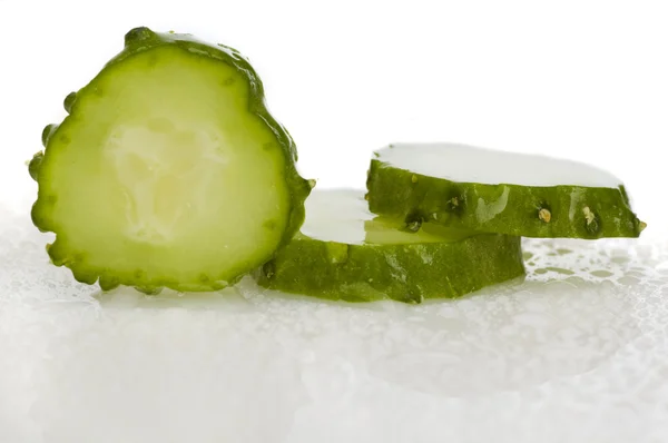 Cucumber slice isolated — Stock Photo, Image