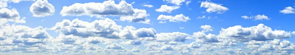 Paisaje nublado —  Fotos de Stock