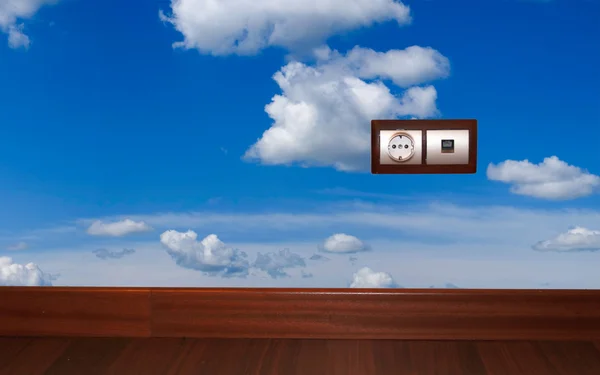 Energii zásuvky s modrou oblohou — Stock fotografie