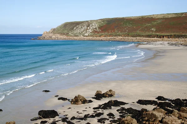 Gwynver pláž v Anglii uk v Cornwallu. — Stock fotografie