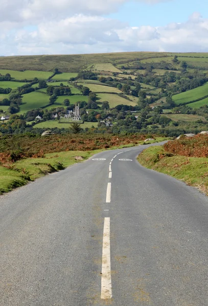 Country road on Dartmoor. — Stock Photo, Image