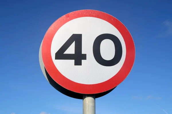 40 miles i timmen speed limit tecken — Stockfoto