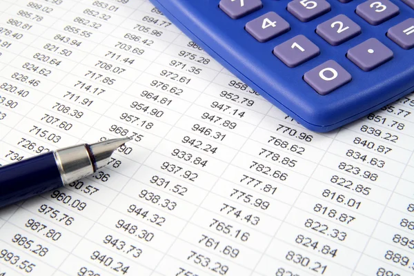 Studying financial numbers. — Stock Photo, Image