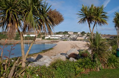 porthcressa st. mary's beach.