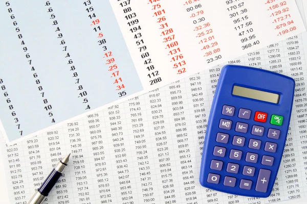 Reviewing financial numbers. — Stock Photo, Image