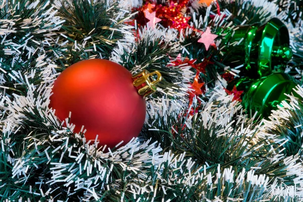 Christmas ball och dekorationer — Stockfoto