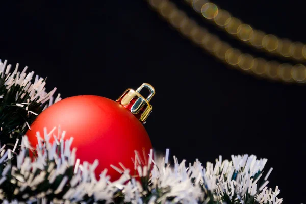 Bola de Navidad y adornos — Foto de Stock