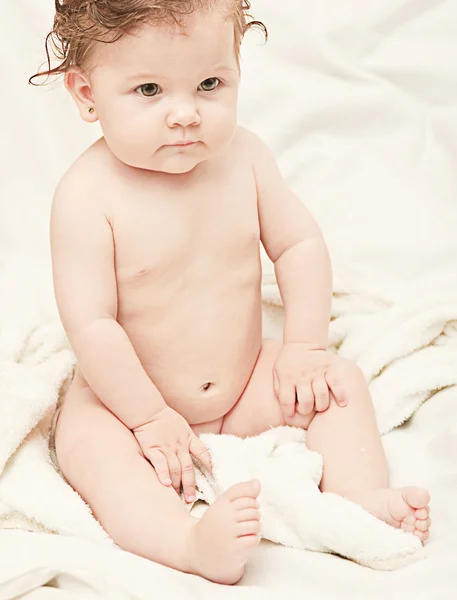 幸せな赤ちゃんの肖像画。柔らかな光。柔らかい fo — ストック写真