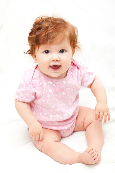 Meisje van de baby op wit. — Stockfoto