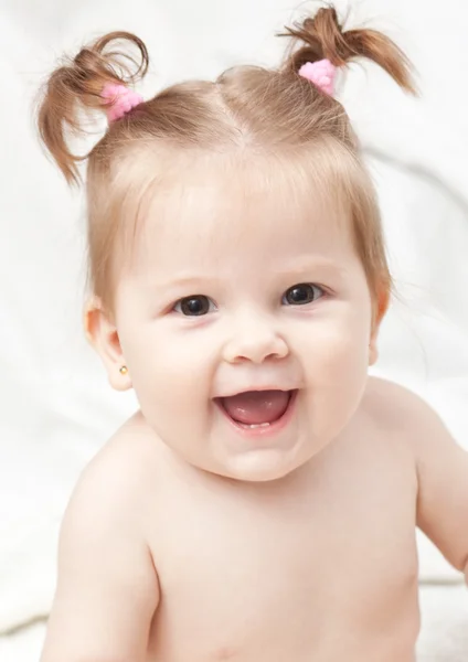 Lycklig liten flicka — Stockfoto