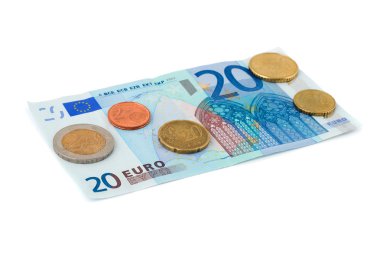 euro para yığını üzerinde beyaz izole