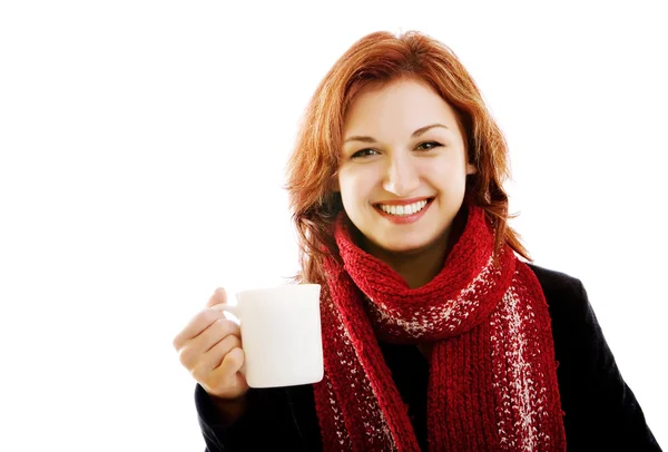 Flicka i vinterkläder med kopp — Stockfoto