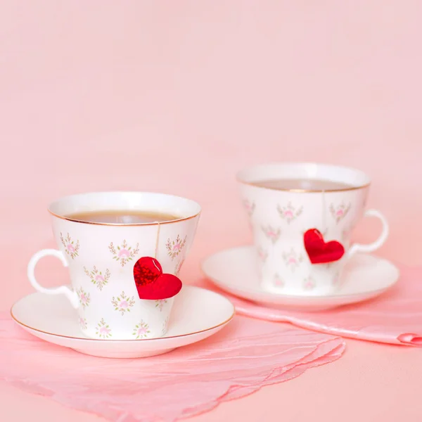 Sacos de chá com corações — Fotografia de Stock