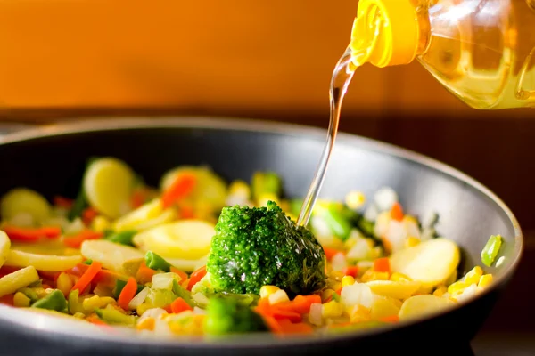 Warzywami w oleju — Zdjęcie stockowe