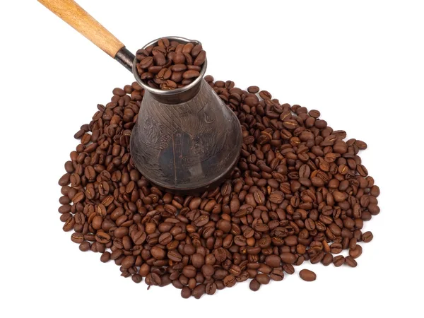 Cezve y granos de café —  Fotos de Stock