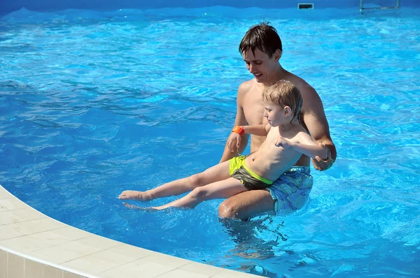 Lições de natação — Fotografia de Stock
