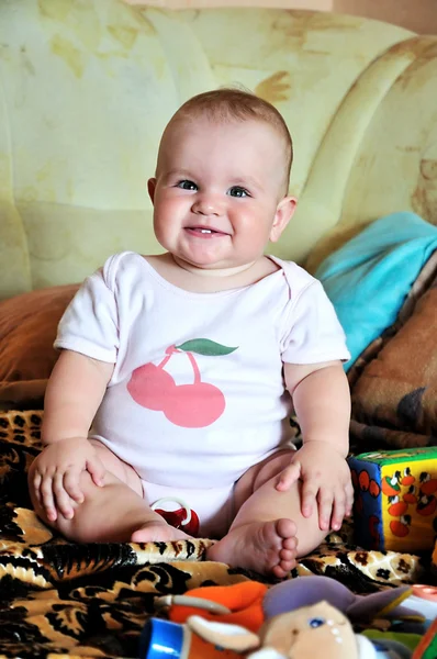 Funny sitting baby — Stock Photo, Image