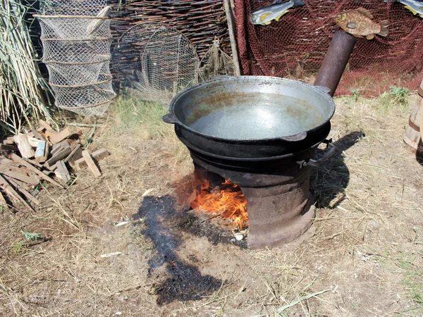 Sopa de peixe em caldeirão 2 — Fotografia de Stock