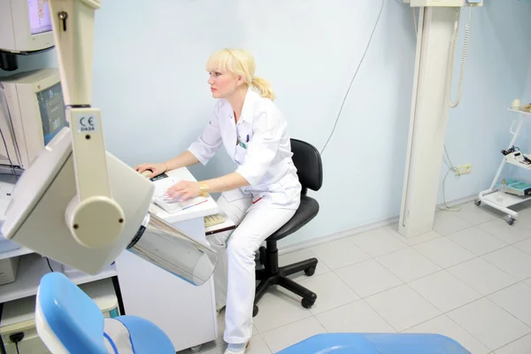Radyolog doktor — Stok fotoğraf