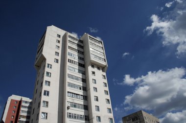 yüksekliği bina