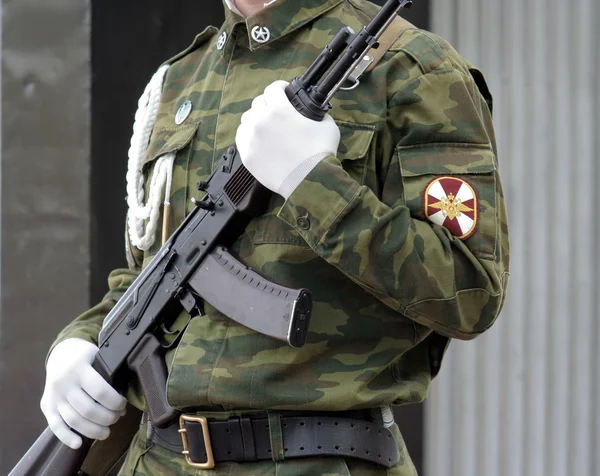 Soldado com submetralhadora 3 — Fotografia de Stock