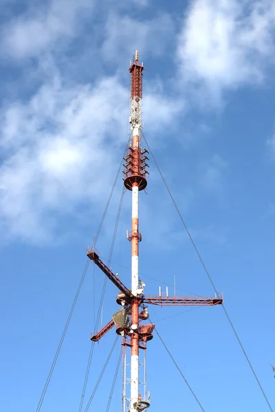 Televizyon merkezi anten — Stok fotoğraf