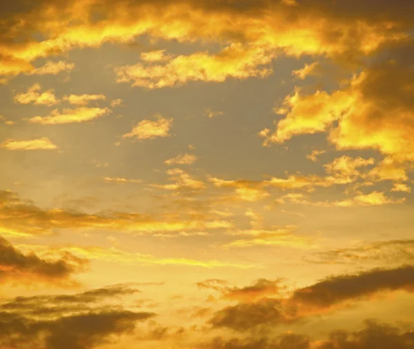 Golden clouds background — Stock Photo, Image