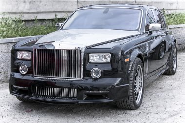 Car rich Rolls Royce Phantom clipart