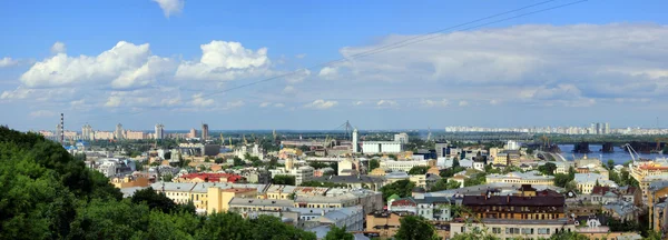 Panorama Immeuble dans la ville Kiev — Photo