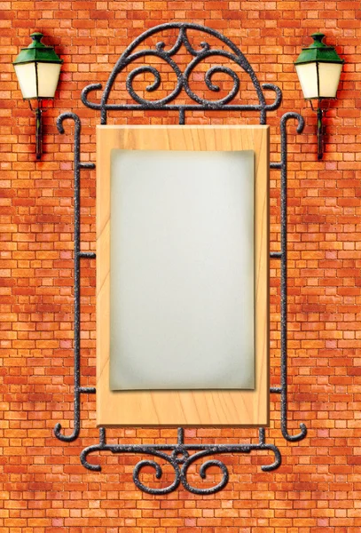 Madeira singboard na parede de tijolo — Fotografia de Stock