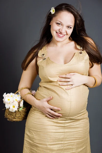 Αρκετά έγκυος γυναίκα — Φωτογραφία Αρχείου