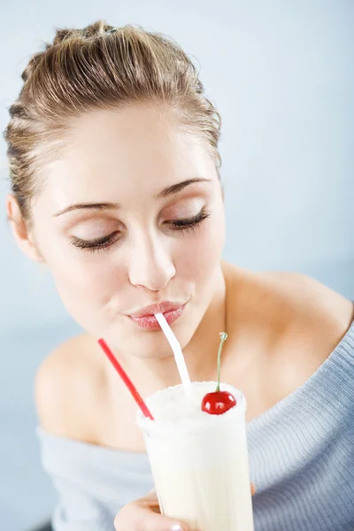Beber cóctel de leche — Foto de Stock