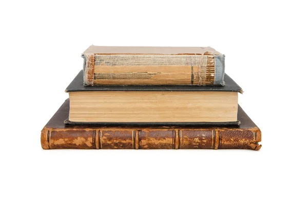 Стопка из трех старых книг изолированы — стоковое фото