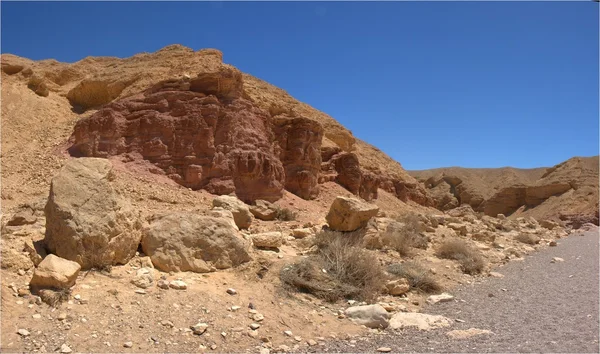 Rochas cênicas no desfiladeiro do deserto — Fotografia de Stock