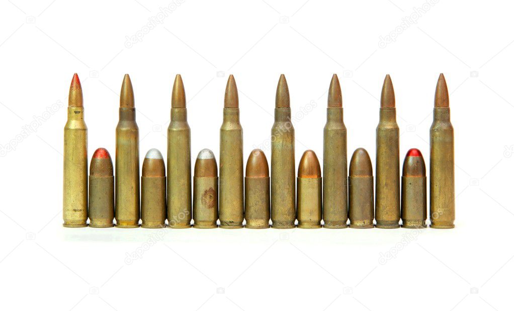 Alternating M16 and 9mm cartridges