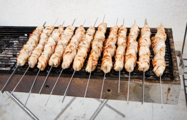 Barbekü; Türkiye Şaşlık mangal üzerinde