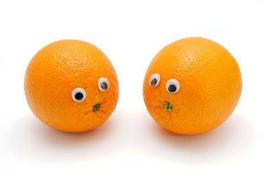 iki komik turuncu meyve gözleri ile
