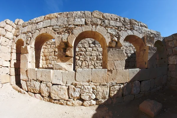 Antiche arcate in pietra vista distorta — Foto Stock