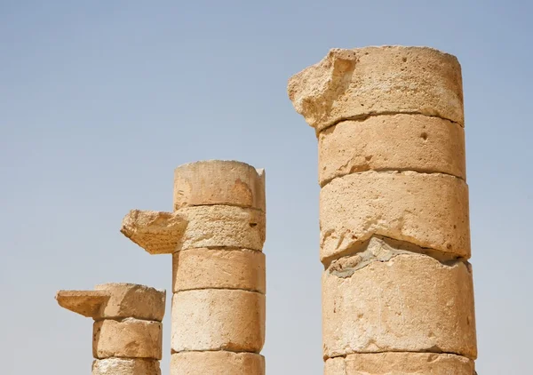 Three broken columns of ancient temple — Stock Photo, Image
