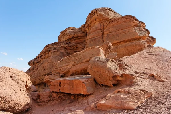 Γραφική πορτοκαλί βράχο στην έρημο πέτρα — Φωτογραφία Αρχείου