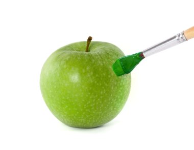 Yeşil elma ve fırça
