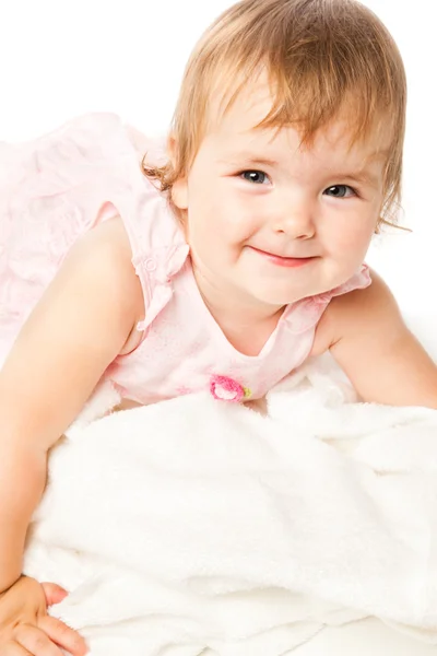 Kislány, rózsaszín ruhás portréja — Stock Fotó