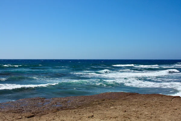 Cielo azul, sol y océano — Foto de Stock
