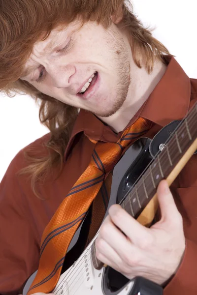 Мужской гитарист — стоковое фото