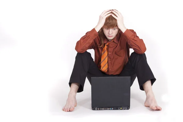 Empresário frustrado com laptop — Fotografia de Stock
