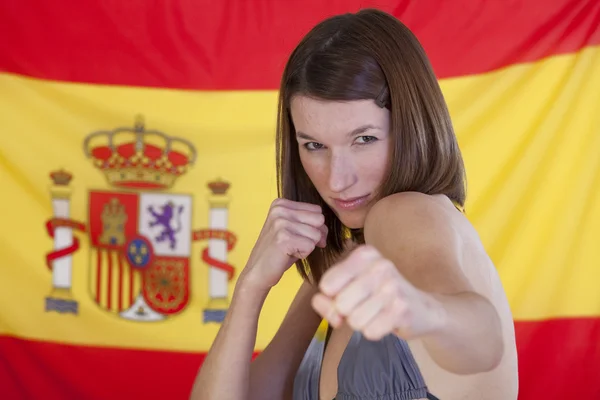 スペイン国旗をめぐる格闘女 — ストック写真
