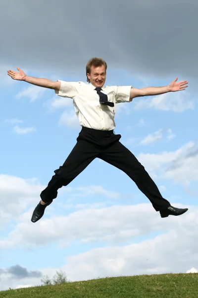 男をジャンプ — ストック写真