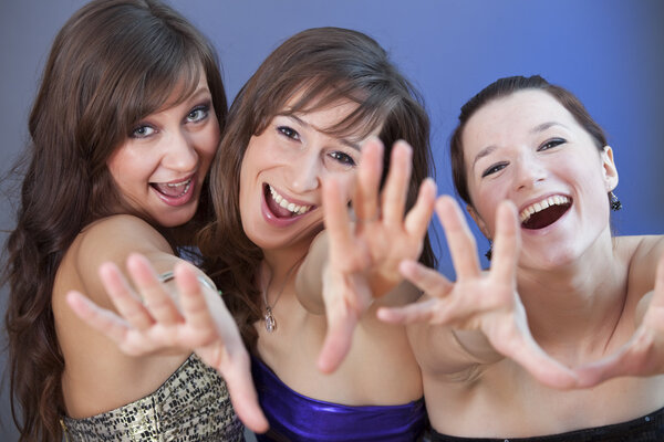 Фанатки на дискотеке
