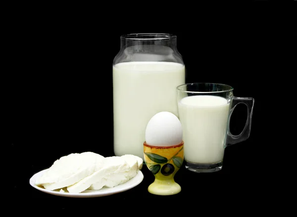 Yumurta, peynir ve süt — Stok fotoğraf