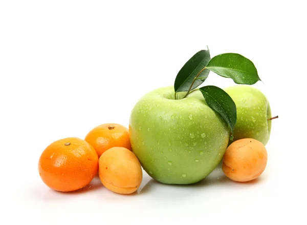 Fruit on a white background — Stock Photo, Image